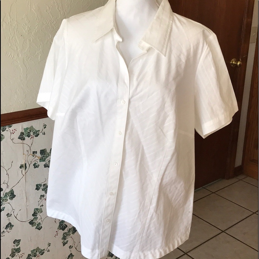 St John's Bay Women Stretch Blouse